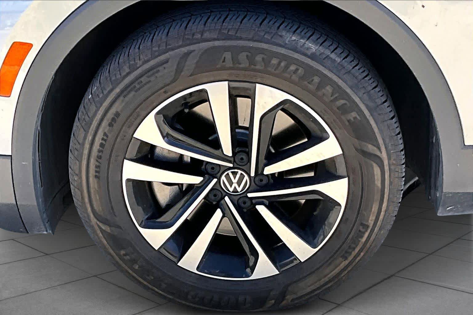 Used 2023 Volkswagen Tiguan S FWD image 10