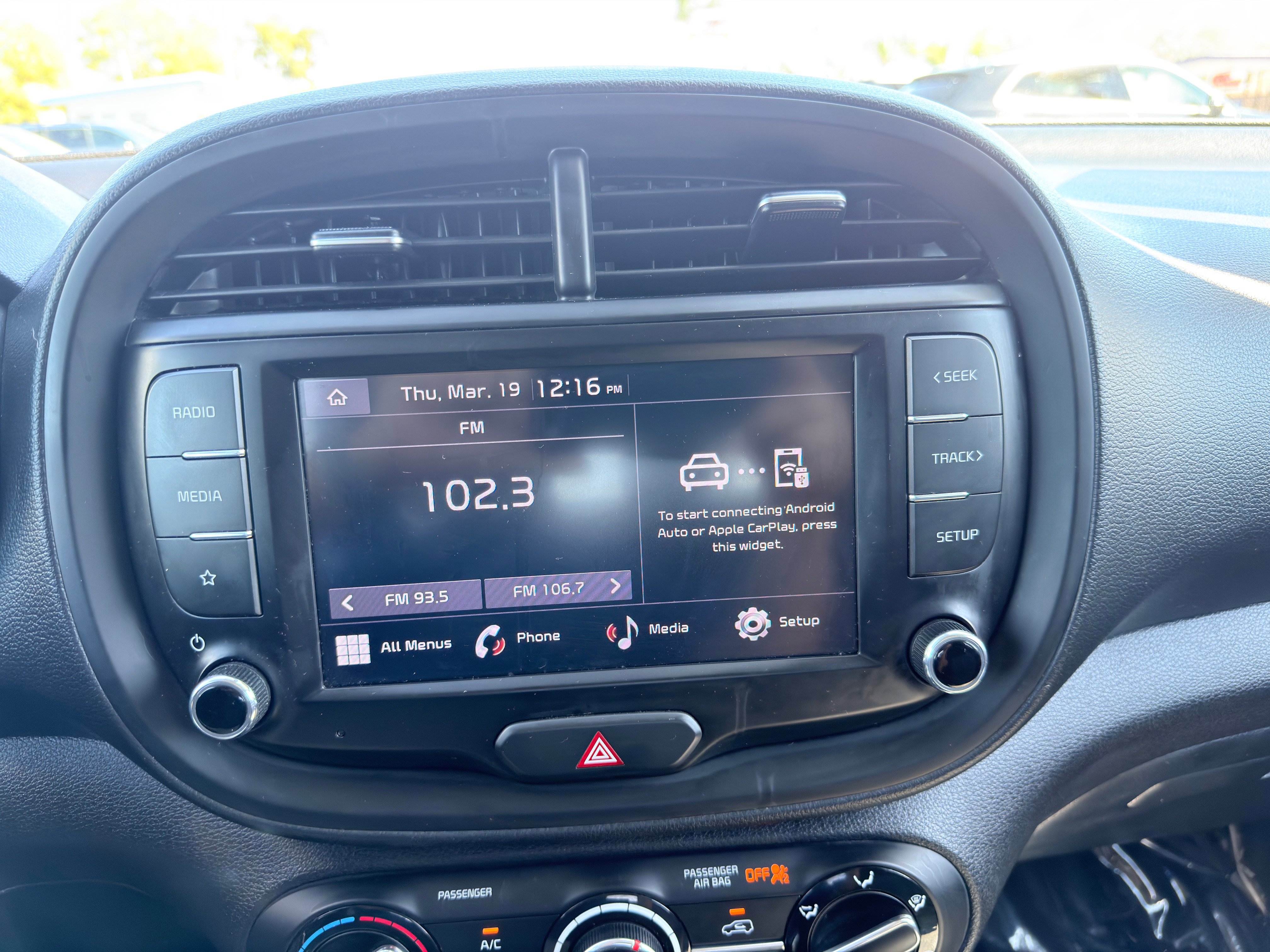 Used 2023 Kia Soul LX w/ Option Group 015 image 25