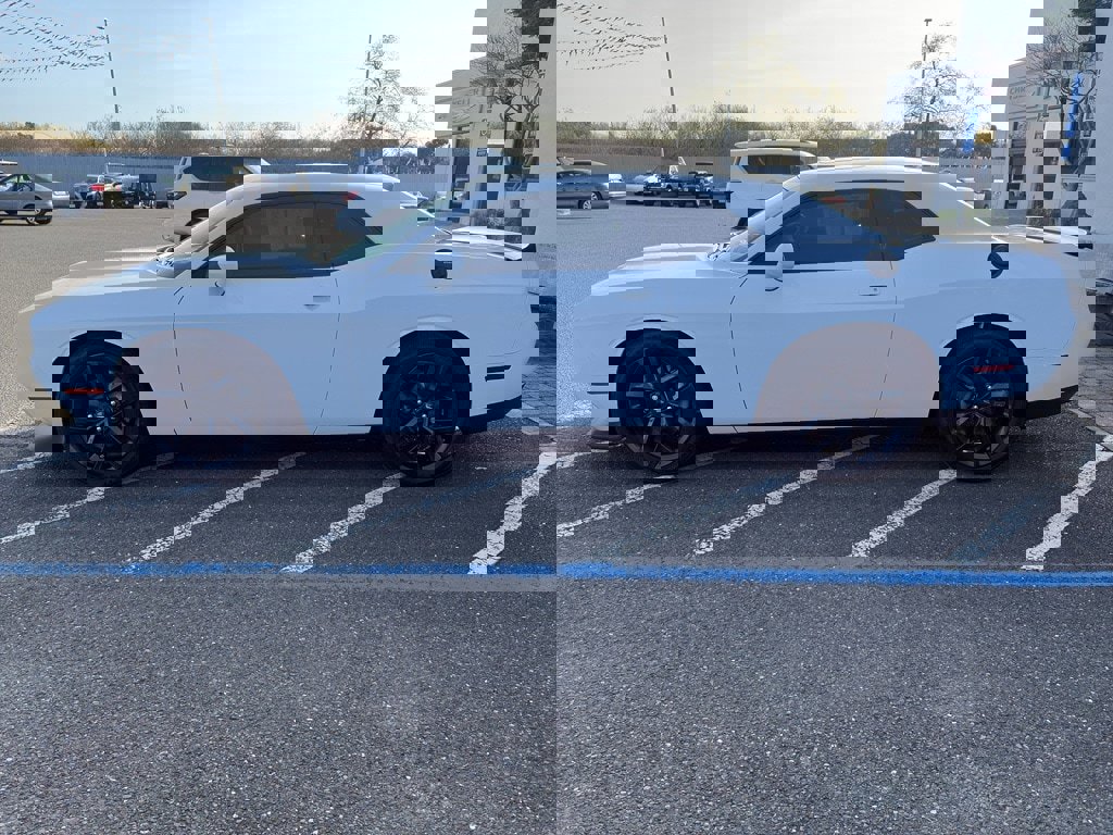 Used 2022 Dodge Challenger GT w/ Plus Package image 3