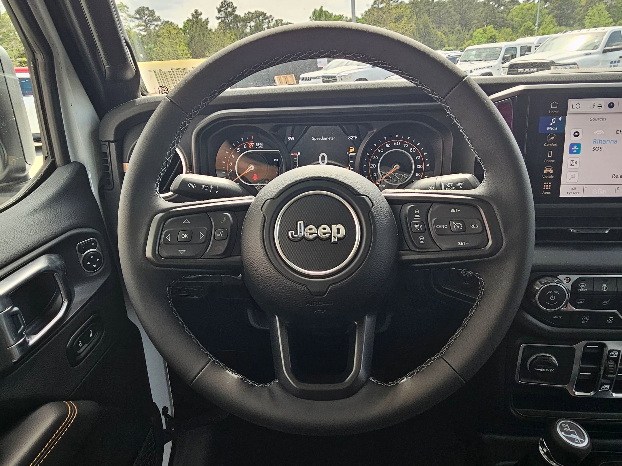 New 2026 Jeep Gladiator Sport AWD/4WD image 14