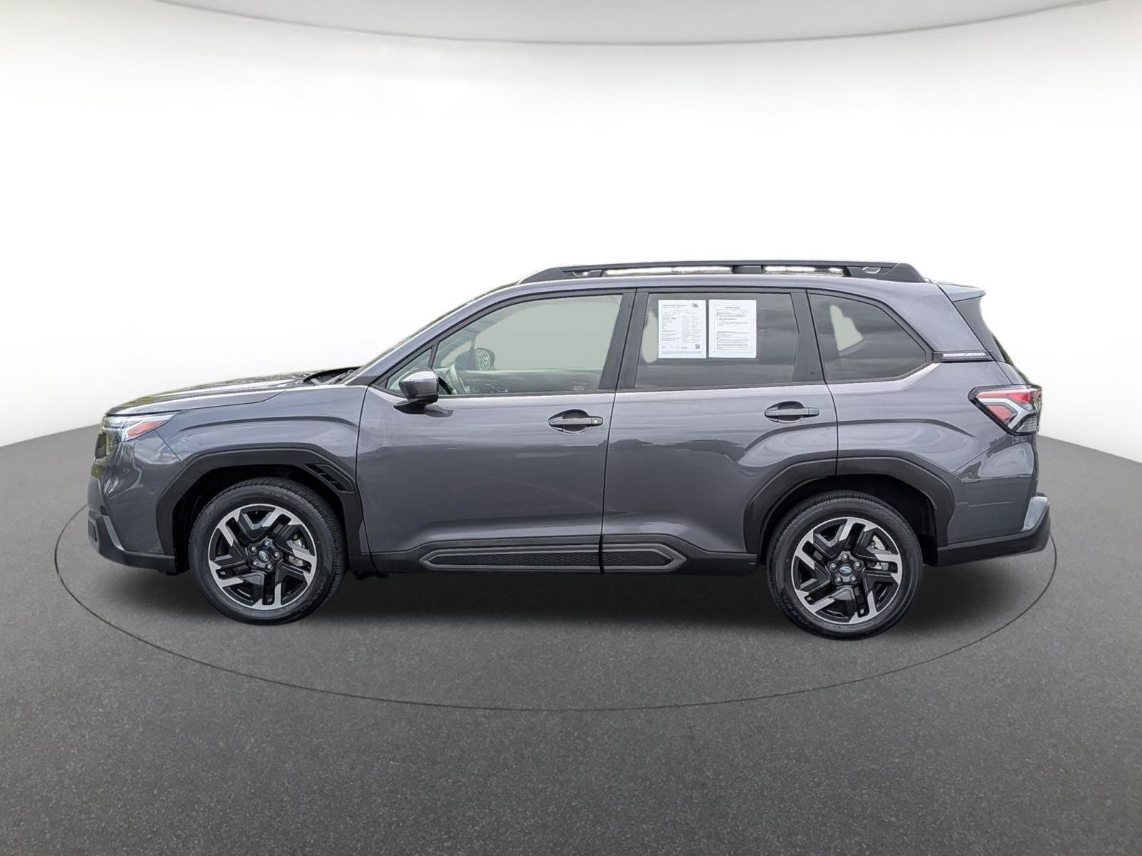 Used 2025 Subaru Forester Limited AWD/4WD image 2