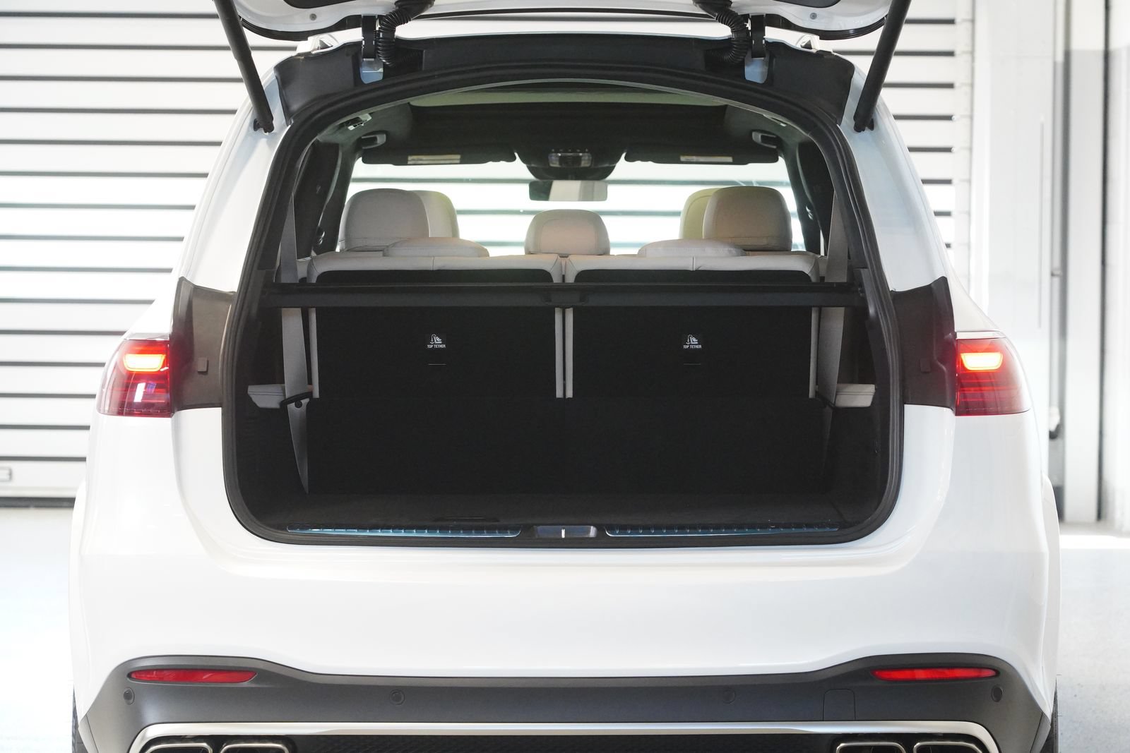New 2026 Mercedes-Benz GLS 63 AMG 4MATIC image 36