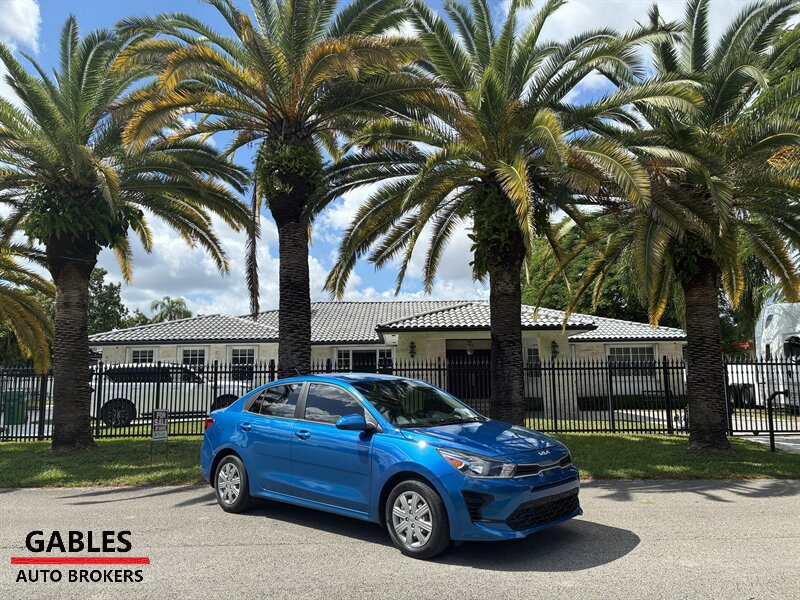 Used 2023 Kia Rio S image 1