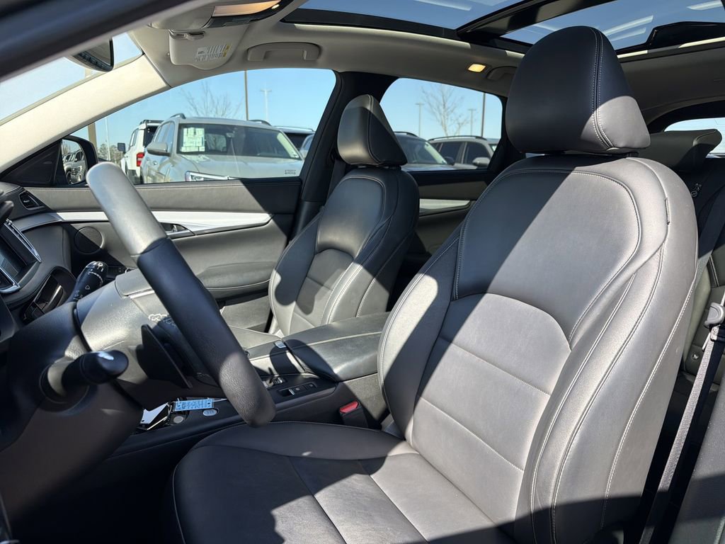 Used 2021 INFINITI QX50 Luxe w/ Cargo Package image 12