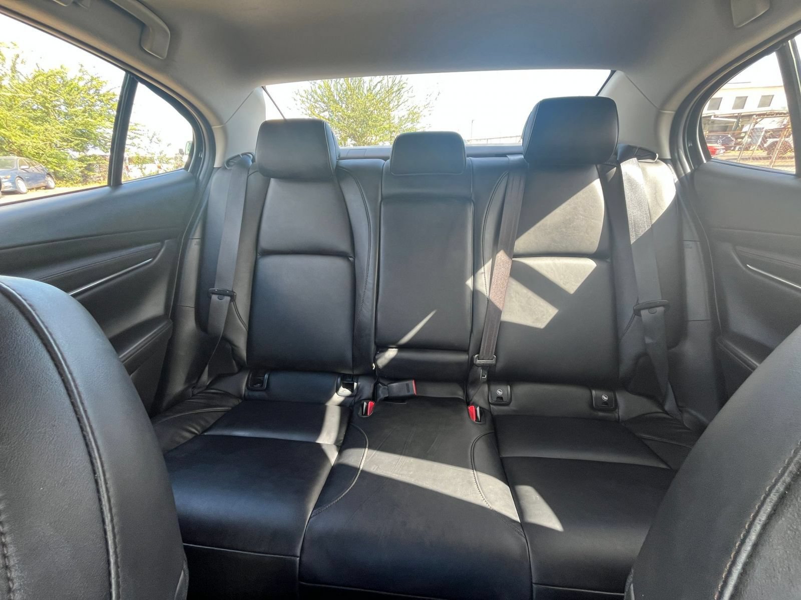 Used 2025 MAZDA MAZDA3 s FWD image 33
