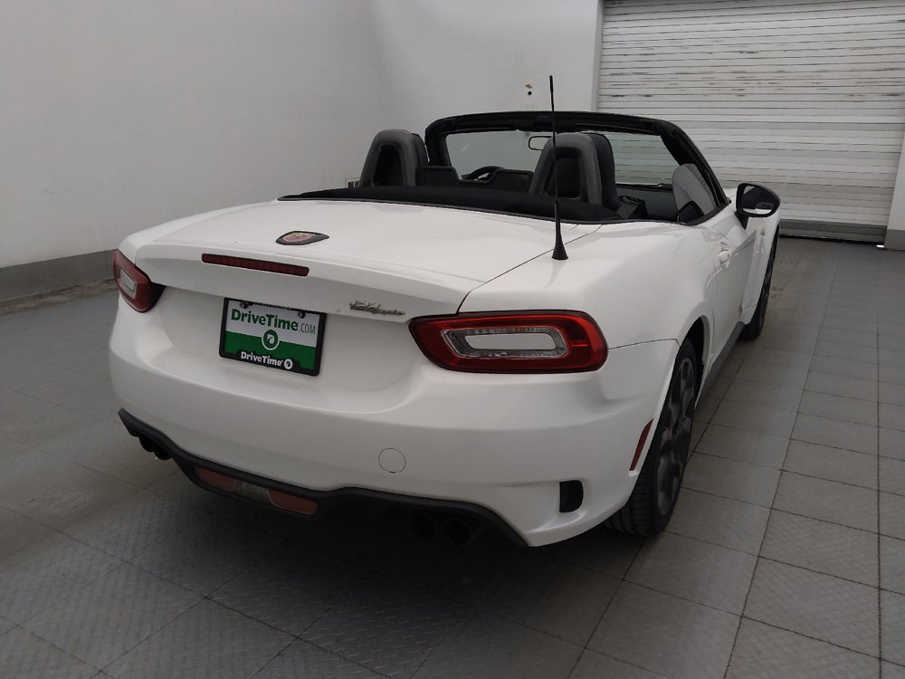 Used 2017 FIAT 124 Spider Abarth RWD image 9