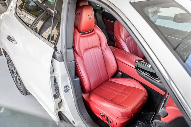 Used 2019 Maserati Levante GranSport AWD/4WD image 44