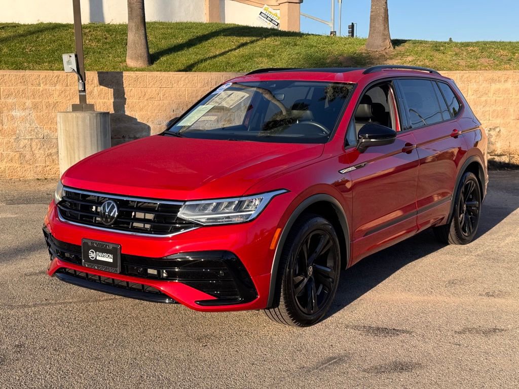 Used 2024 Volkswagen Tiguan SE R-Line image 7