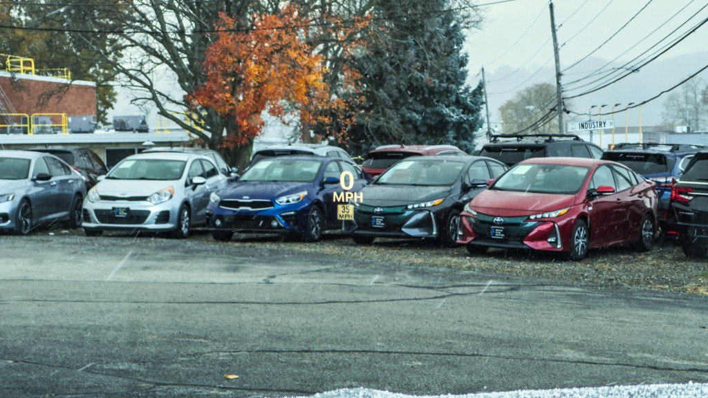 Used 2022 Cadillac Escalade ESV Sport Platinum w/ Heavy-Duty Trailer Package image 75