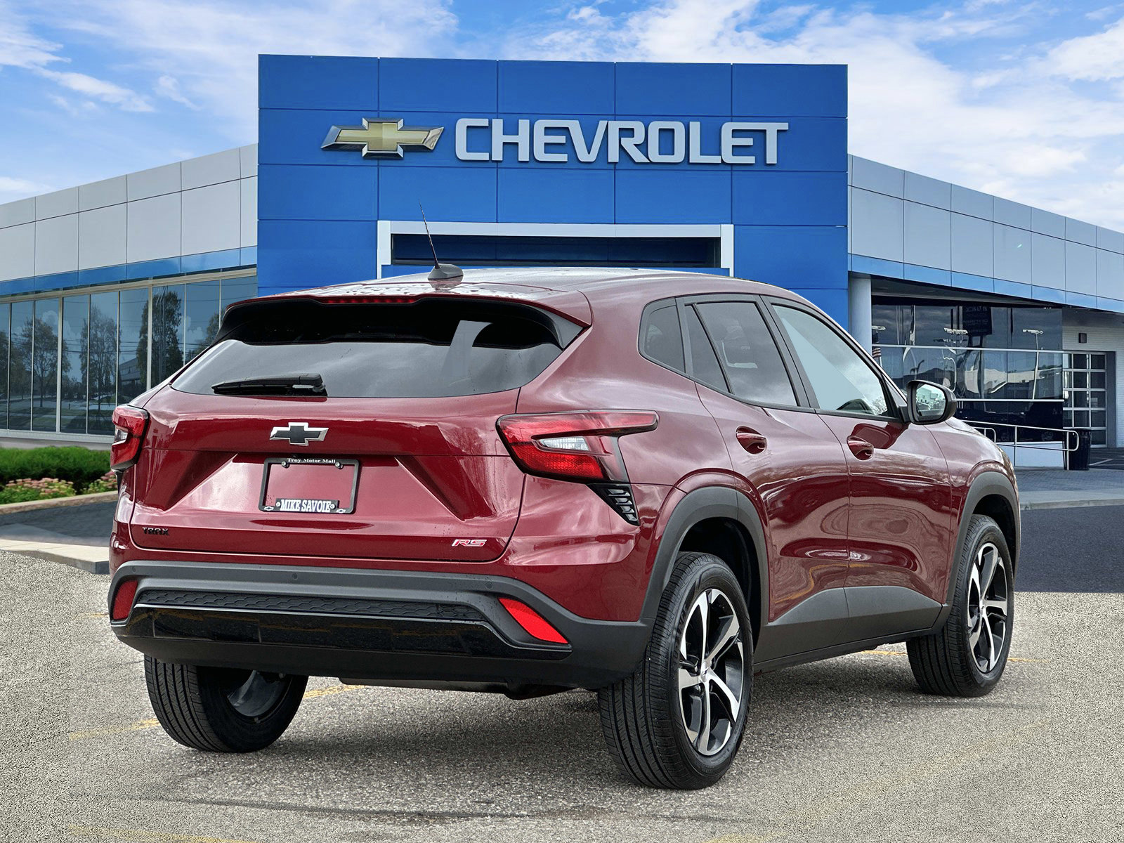Certified 2024 Chevrolet Trax RS w/ Driver Confidence Package FWD image 4