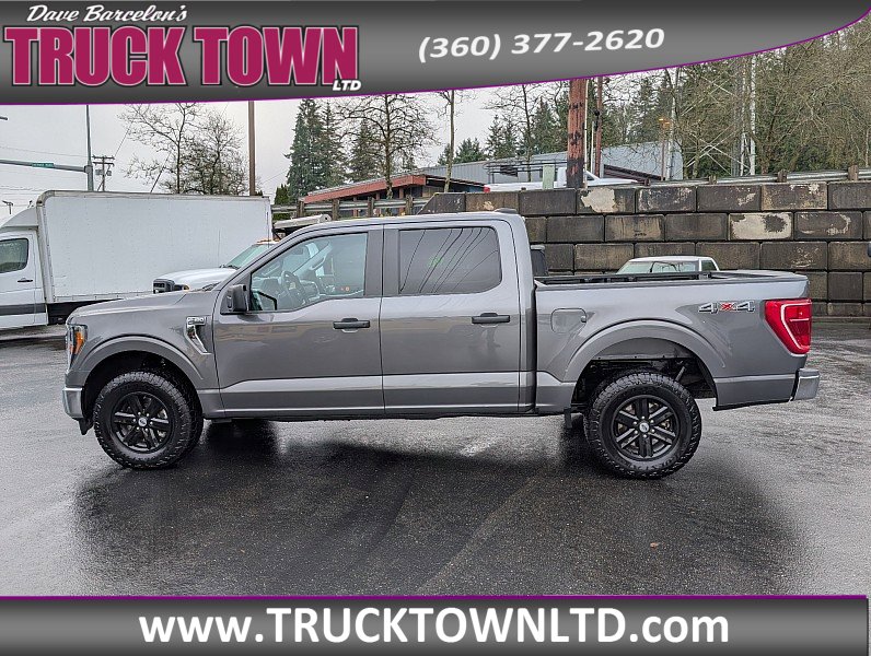 Used 2023 Ford F150 XLT w/ Trailer Tow Package image 11