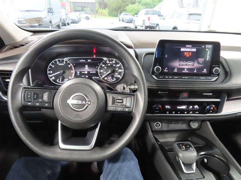 Used 2023 Nissan Rogue SV AWD/4WD image 20