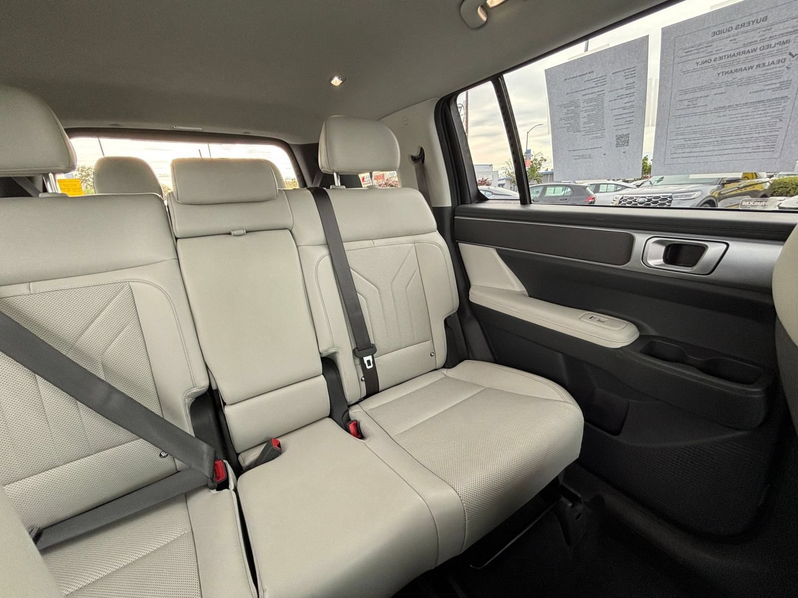 Used 2026 Hyundai Santa Fe SEL FWD image 40