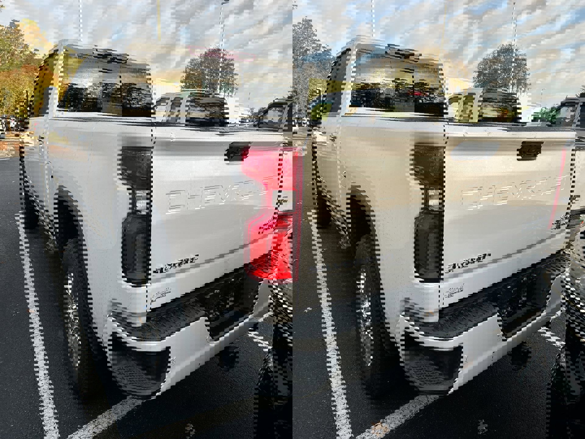 Used 2024 Chevrolet Silverado 2500 High Country w/ High Country Premium Package image 6