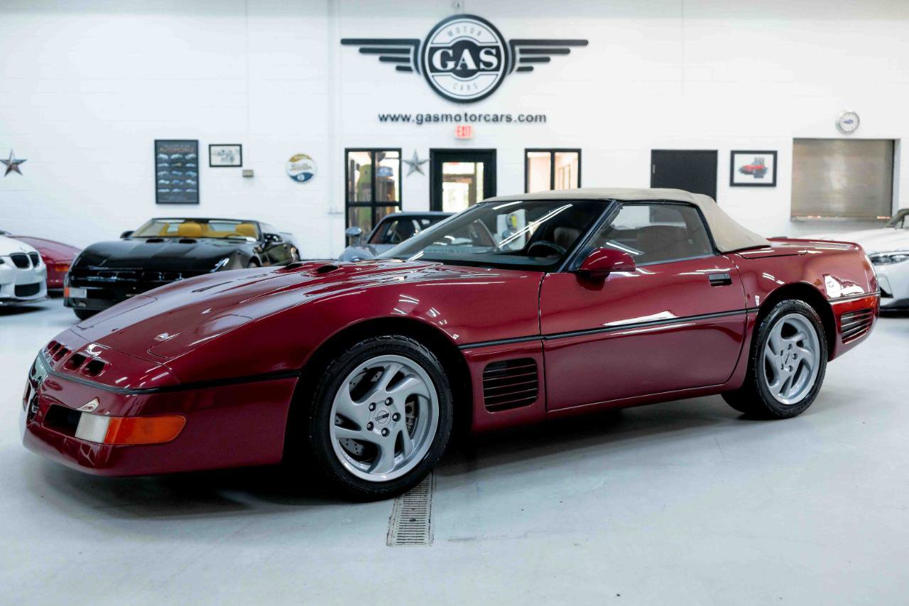 Used 1989 Chevrolet Corvette Convertible RWD image 11