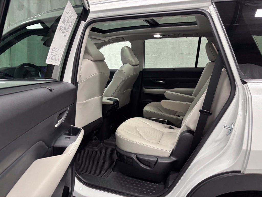 Used 2026 Toyota Grand Highlander AWD image 45