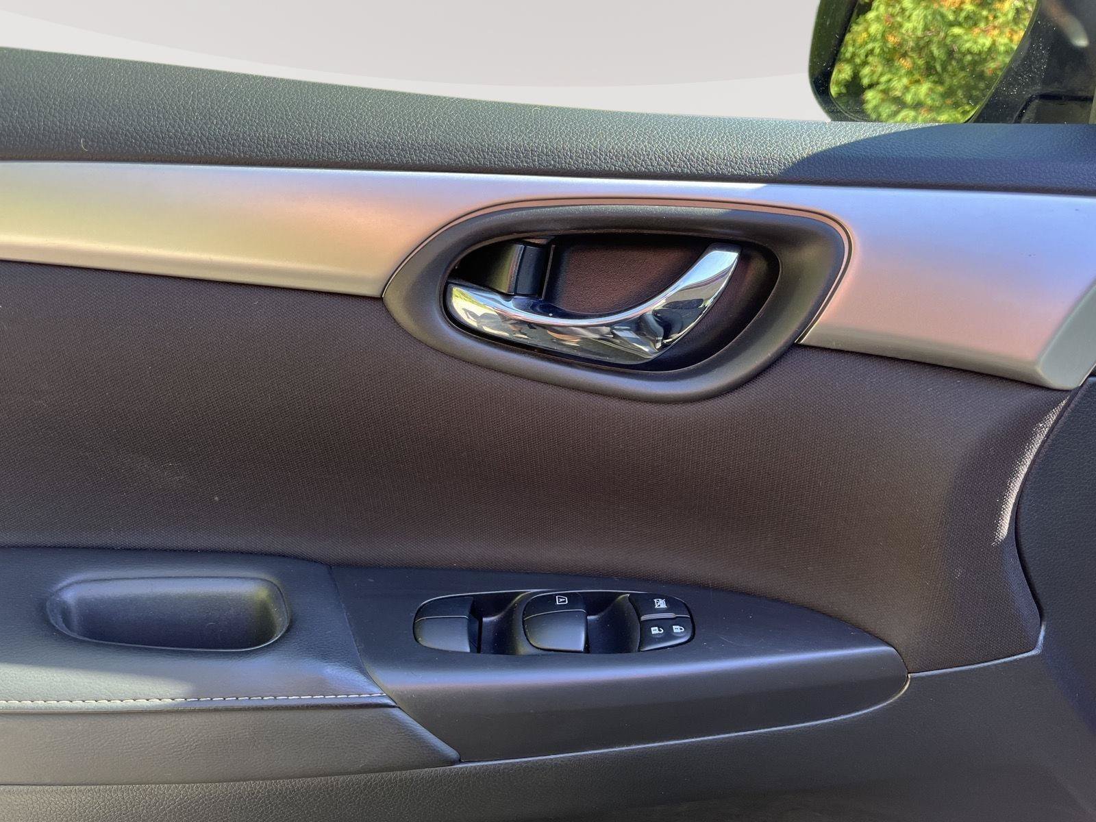 Used 2019 Nissan Sentra S FWD image 19