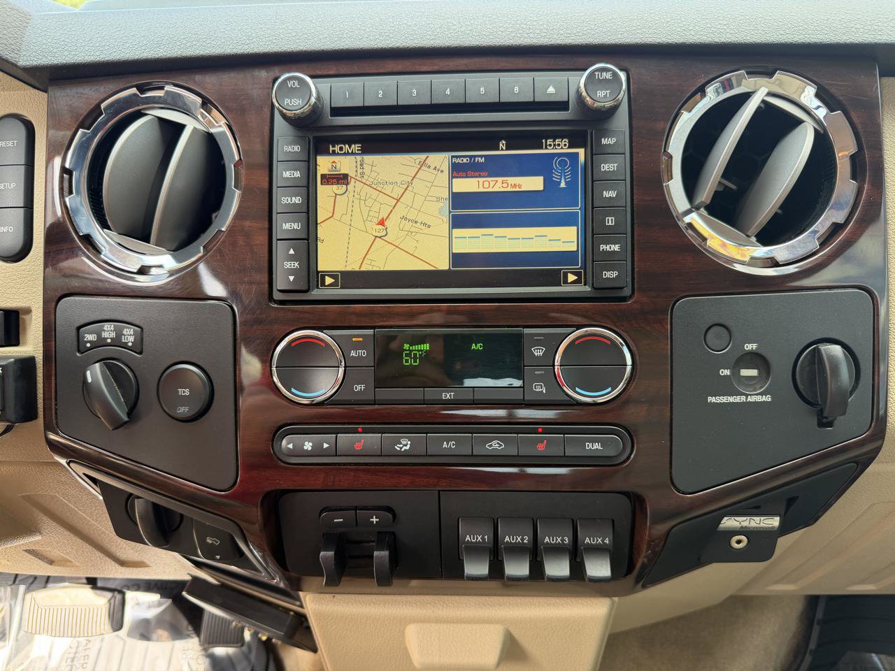 Used 2010 Ford F350 Lariat AWD/4WD image 28