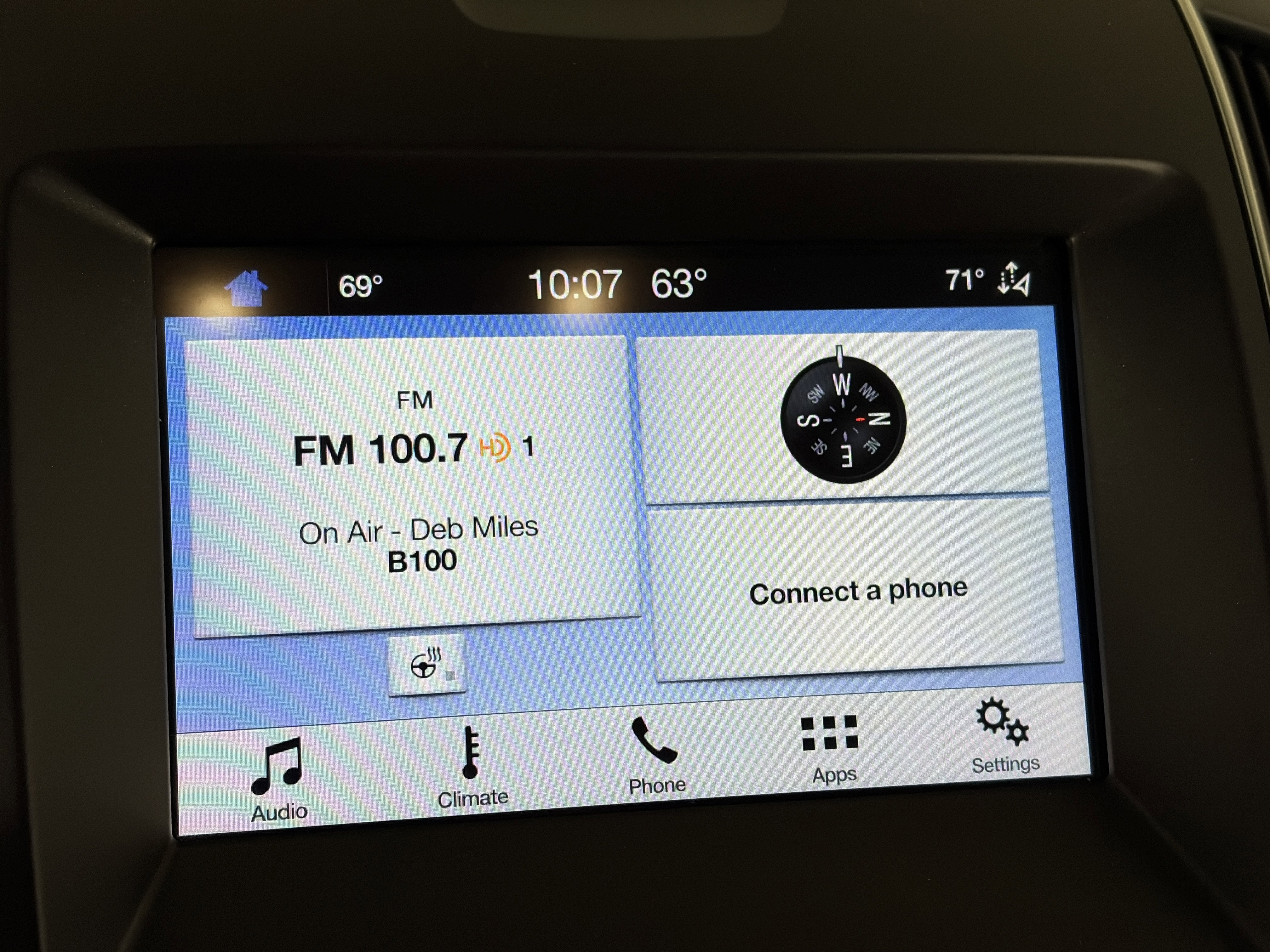 Used 2019 Ford Edge Titanium w/ Cold Weather Package image 20