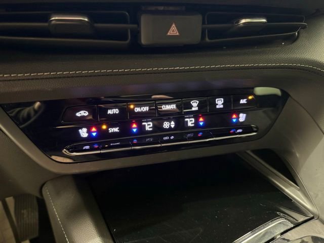 Used 2023 Buick Envision Avenir AWD/4WD image 24
