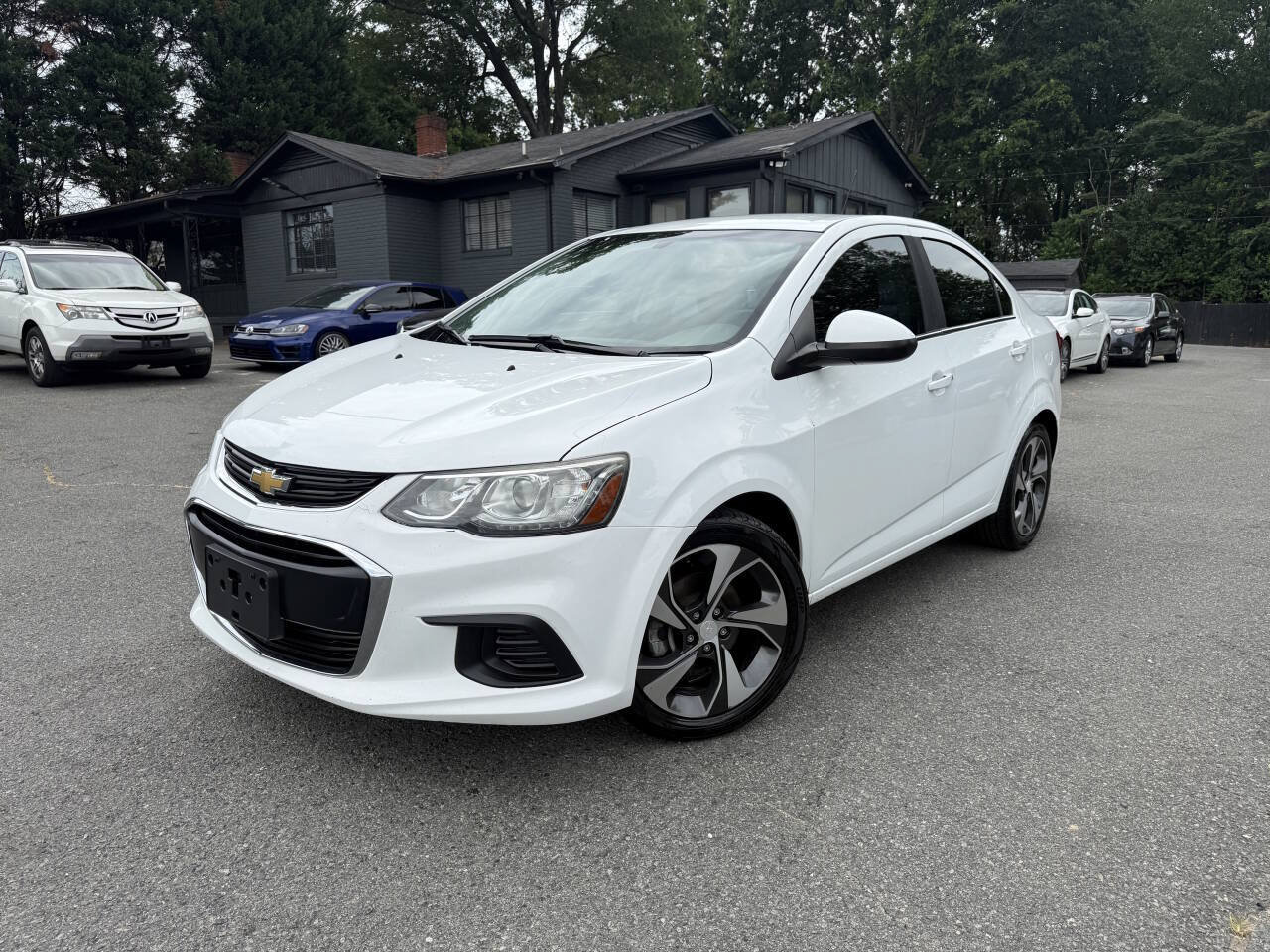 Used 2017 Chevrolet Sonic Premier FWD image 1