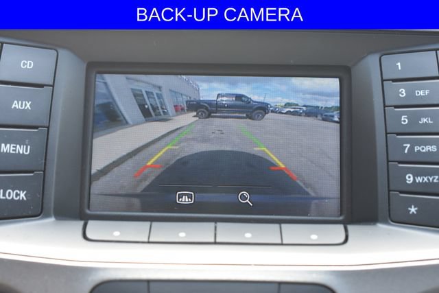 Used 2017 Ford Taurus SEL FWD image 4