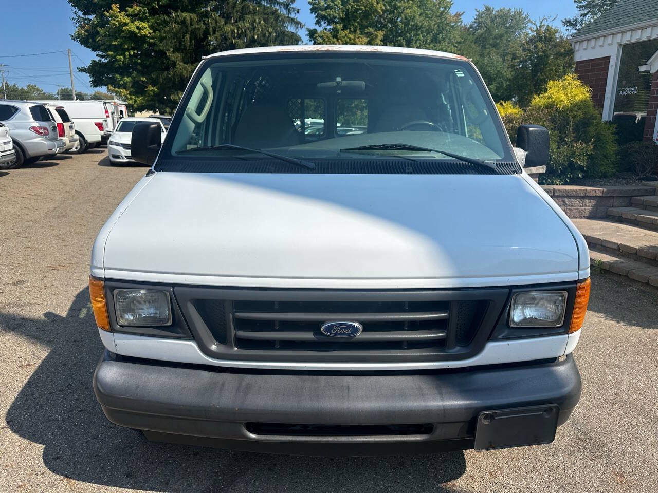 Used 2003 Ford E-150 and Econoline 150 RWD image 9