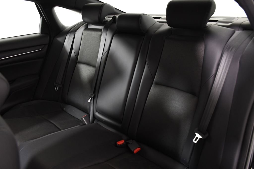 Used 2018 Honda Accord Sport image 26