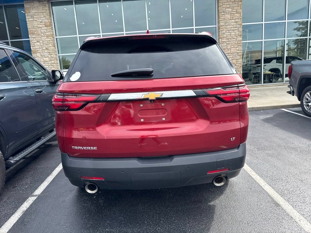 Used 2022 Chevrolet Traverse LT FWD image 3