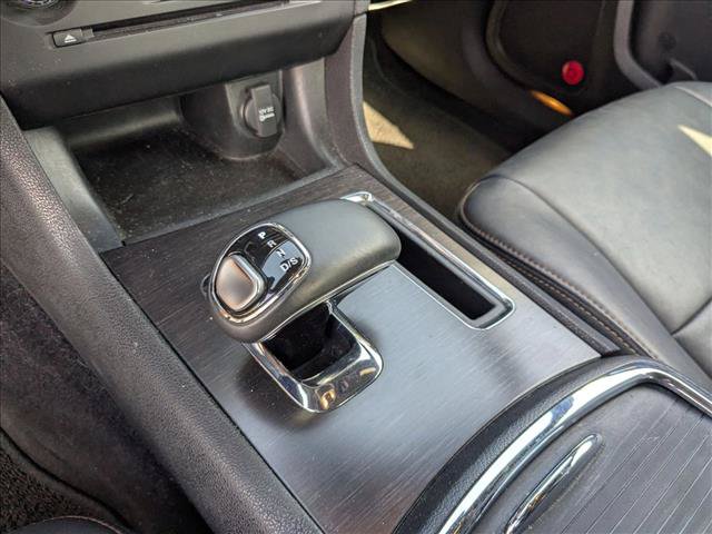 Used 2014 Dodge Charger SXT RWD image 11