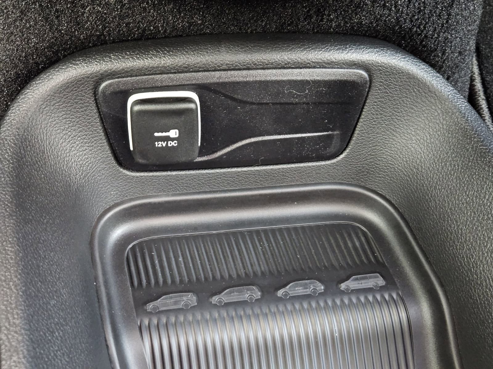 New 2026 Chrysler Pacifica Select FWD image 21