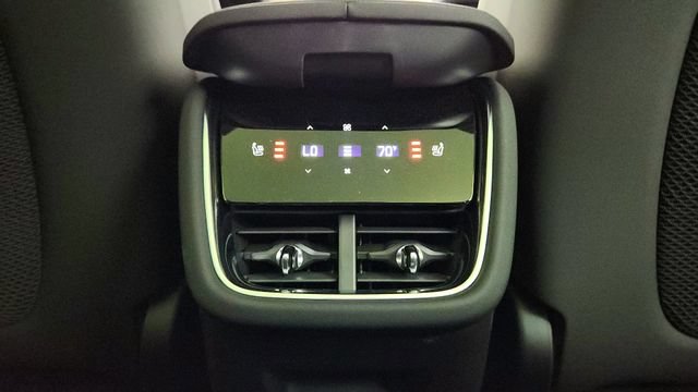 New 2026 Volvo EX90 Plus RWD image 31