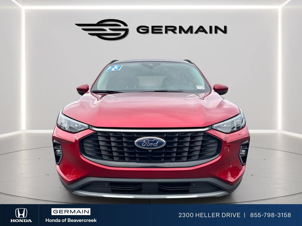 Used 2023 Ford Escape Platinum AWD/4WD image 3