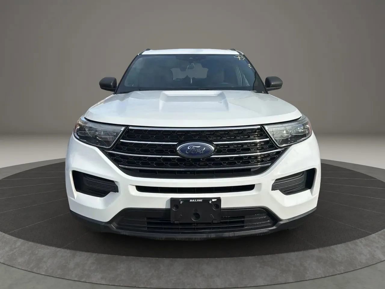 Used 2020 Ford Explorer XLT w/ Comfort Package image 2