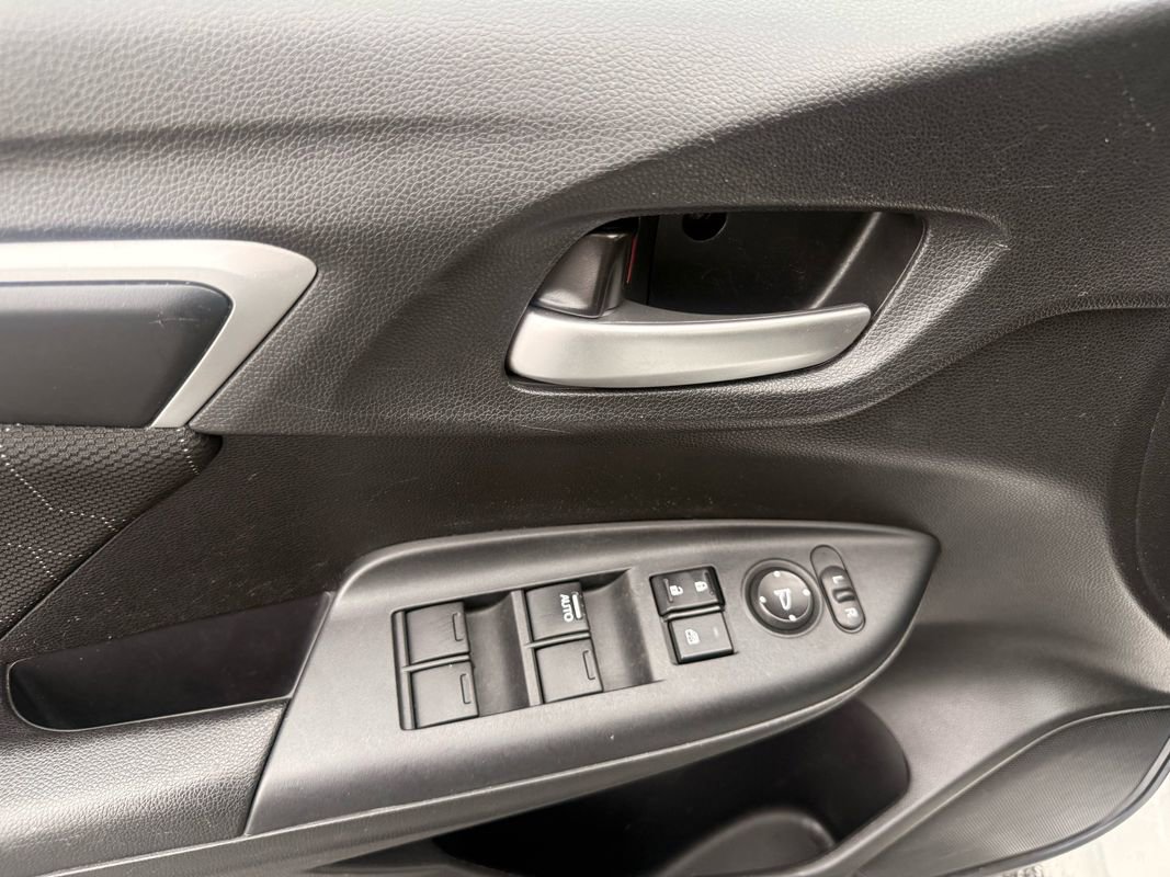 Used 2016 Honda Fit EX image 16