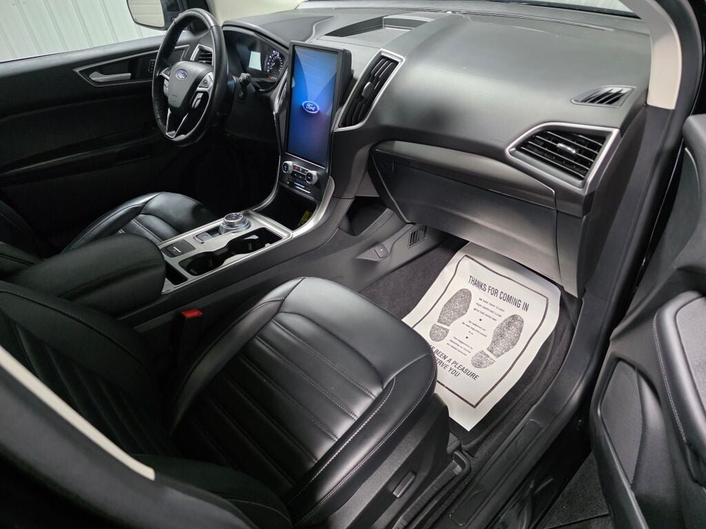 Used 2023 Ford Edge SEL AWD/4WD image 7