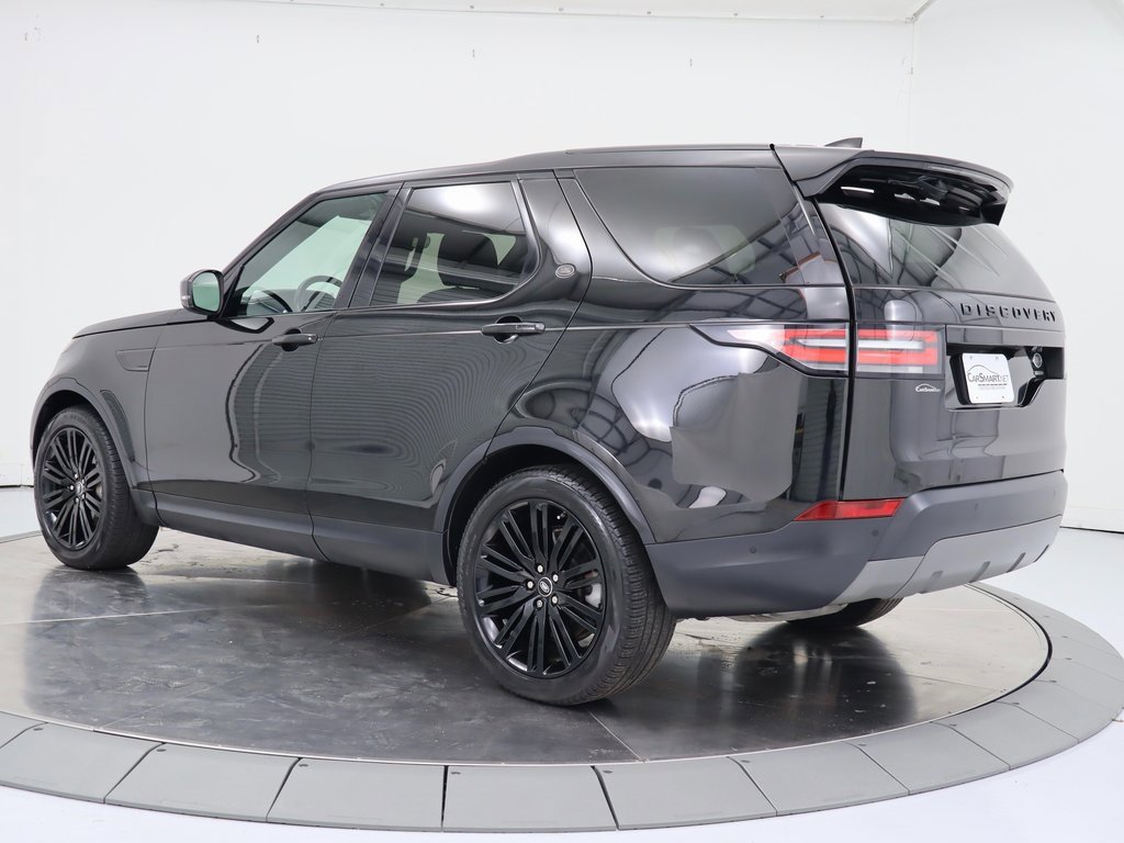 Used 2020 Land Rover Discovery HSE image 3