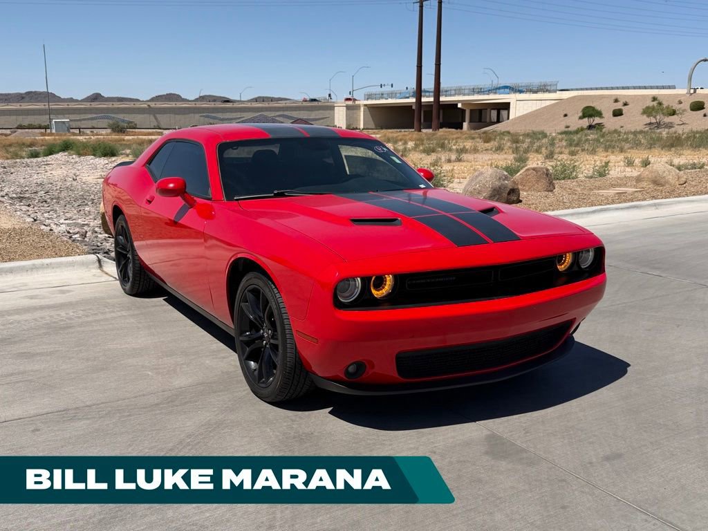 Used 2017 Dodge Challenger SXT w/ Blacktop Package RWD image 1