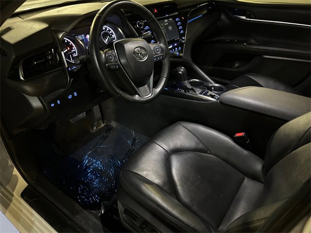 Used 2020 Toyota Camry XLE image 9