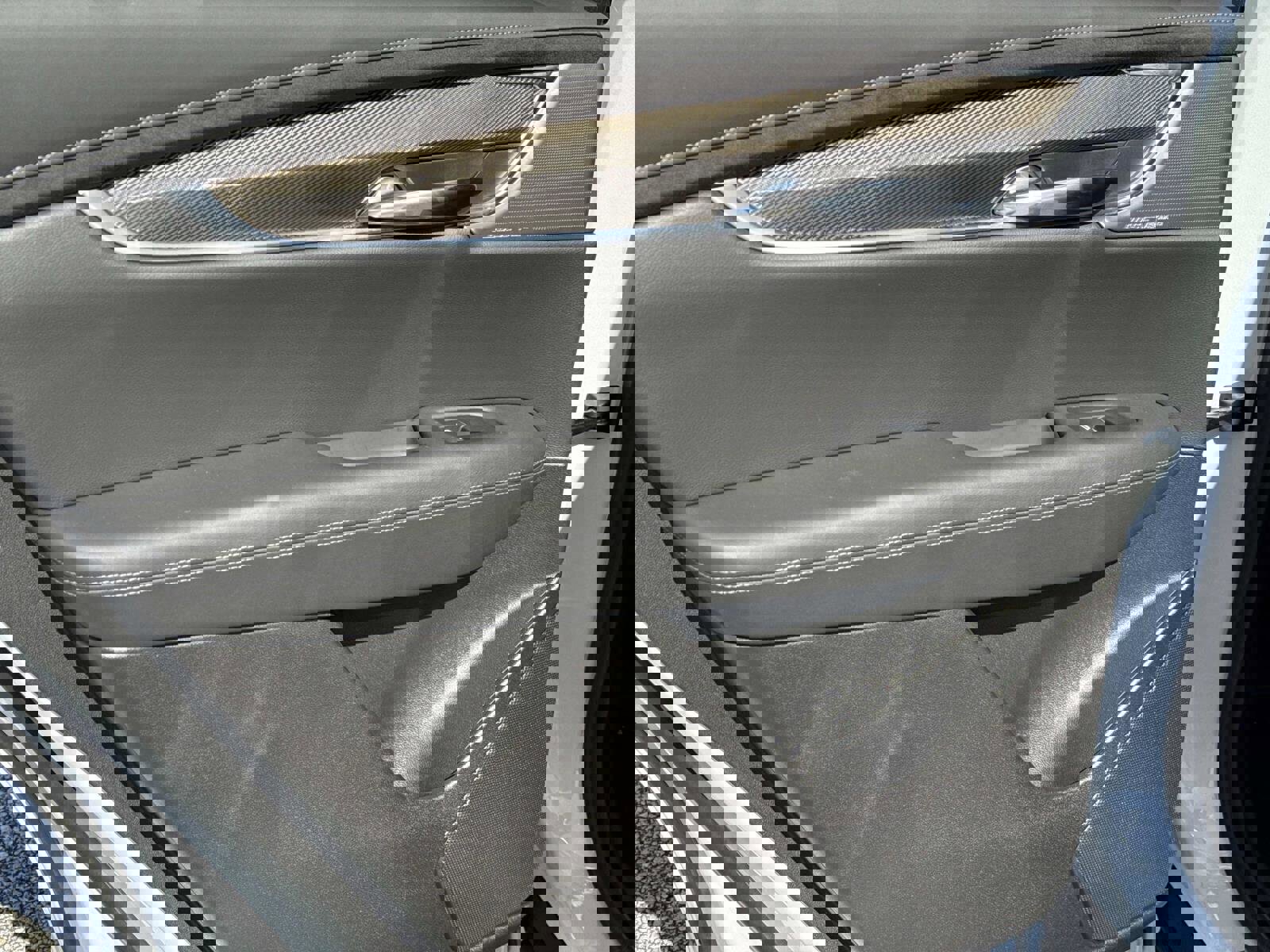 New 2025 Cadillac XT6 Premium Luxury w/ Platinum Package image 17