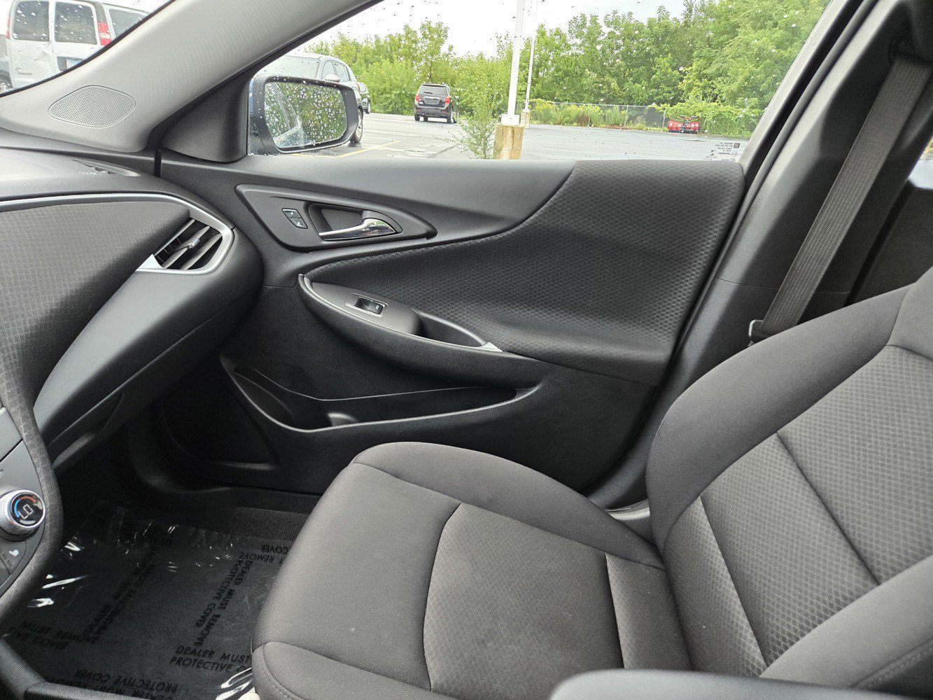 Used 2025 Chevrolet Malibu LT FWD image 14