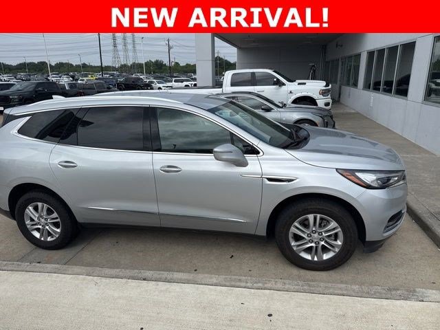 Used 2020 Buick Enclave Essence w/ LPO, Floor Liner Package FWD image 3