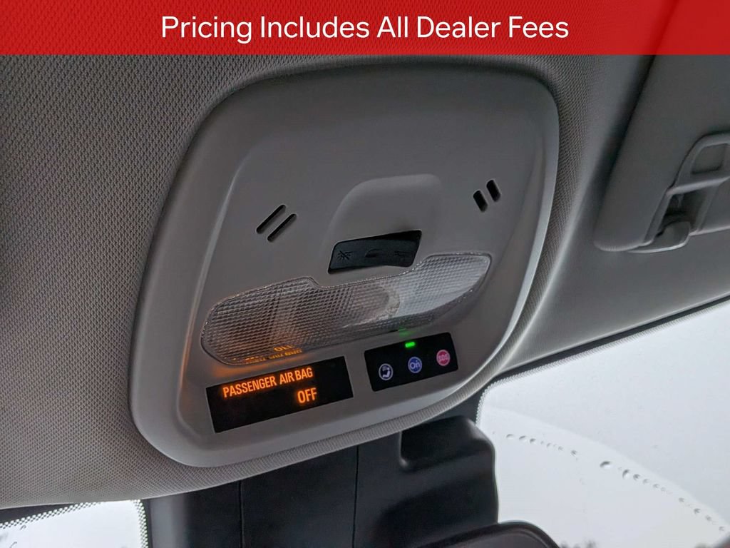 Used 2024 Chevrolet Trax LT w/ Driver Confidence Package FWD image 21