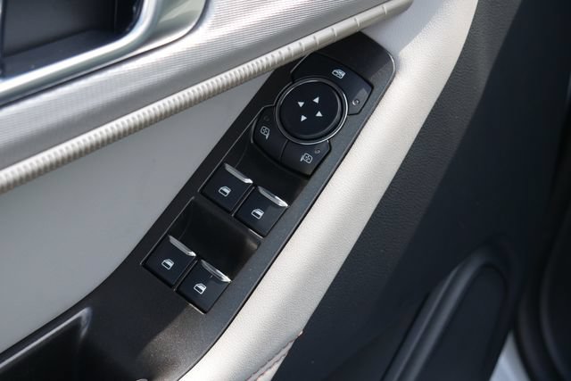 New 2026 Ford Explorer Active w/ Active Comfort Package AWD/4WD image 17