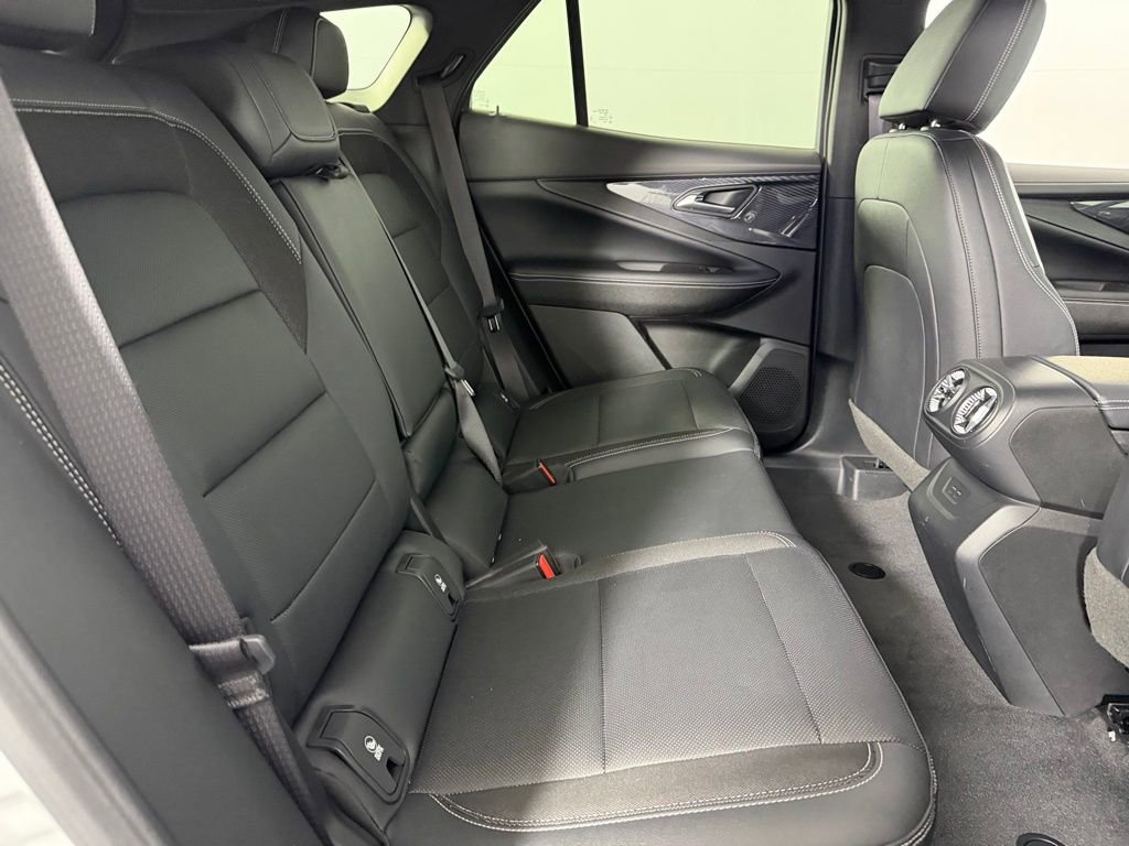 Used 2025 Chevrolet Blazer EV LT image 30