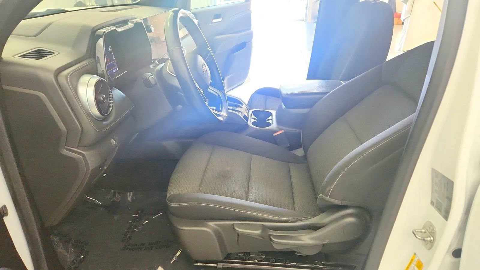 Used 2023 Chevrolet Colorado LT w/ LT Convenience Package AWD/4WD image 34