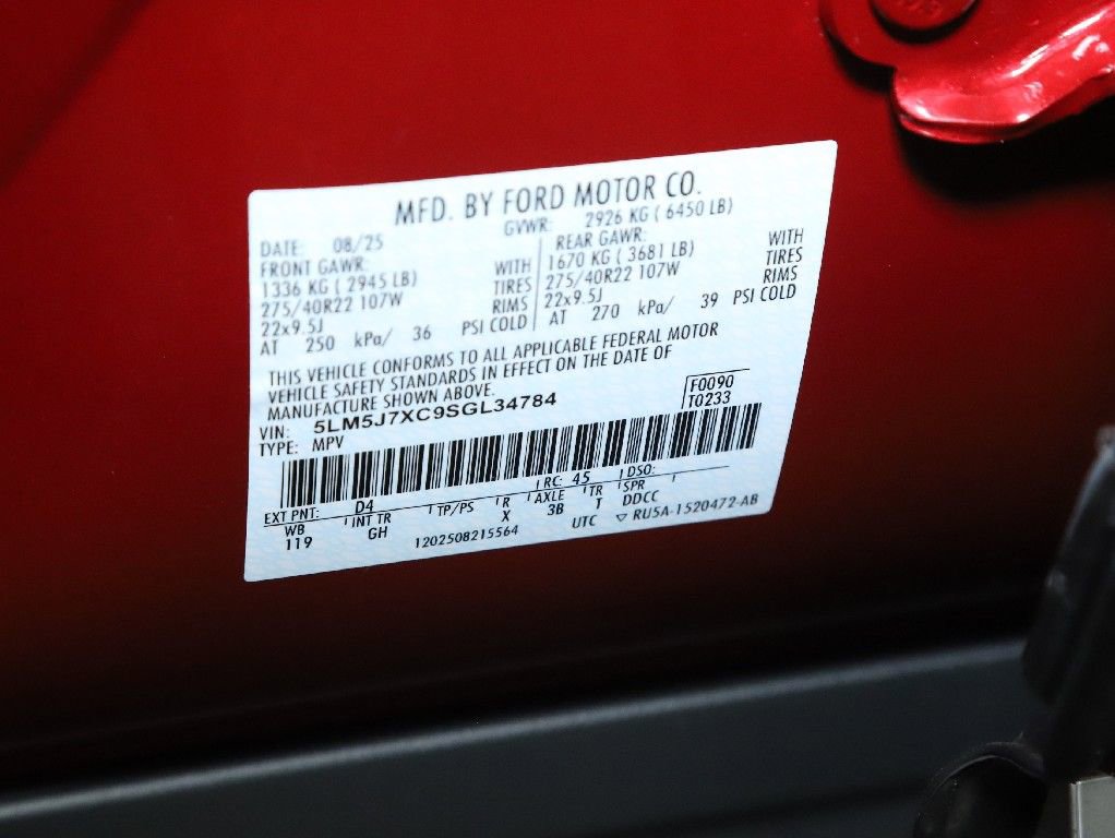 Certified 2025 Lincoln Aviator Reserve w/ Equipment Group 201A image 21