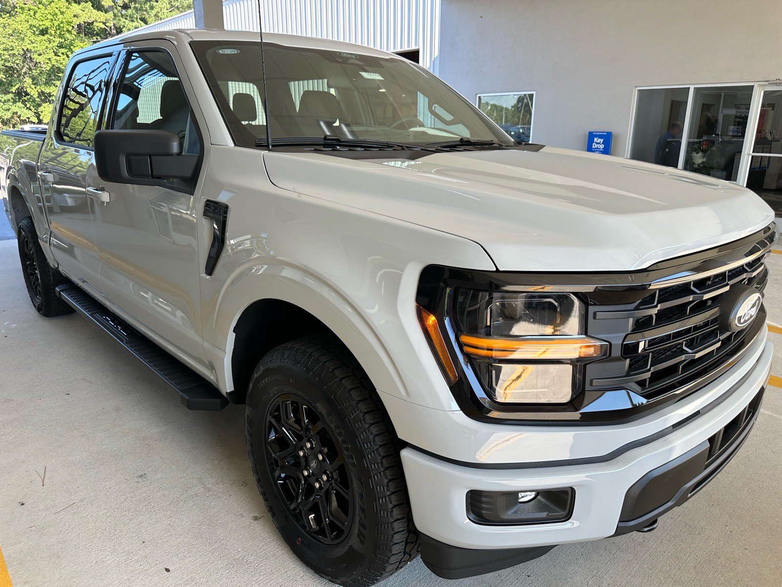 New 2026 Ford F150 XLT w/ XLT Black Appearance Package AWD/4WD image 7