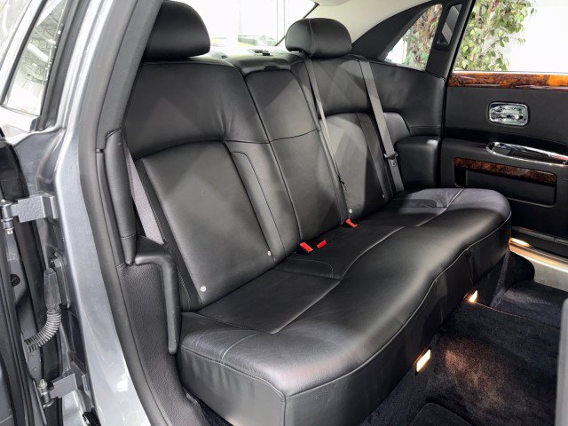 Used 2010 Rolls-Royce Ghost RWD image 53