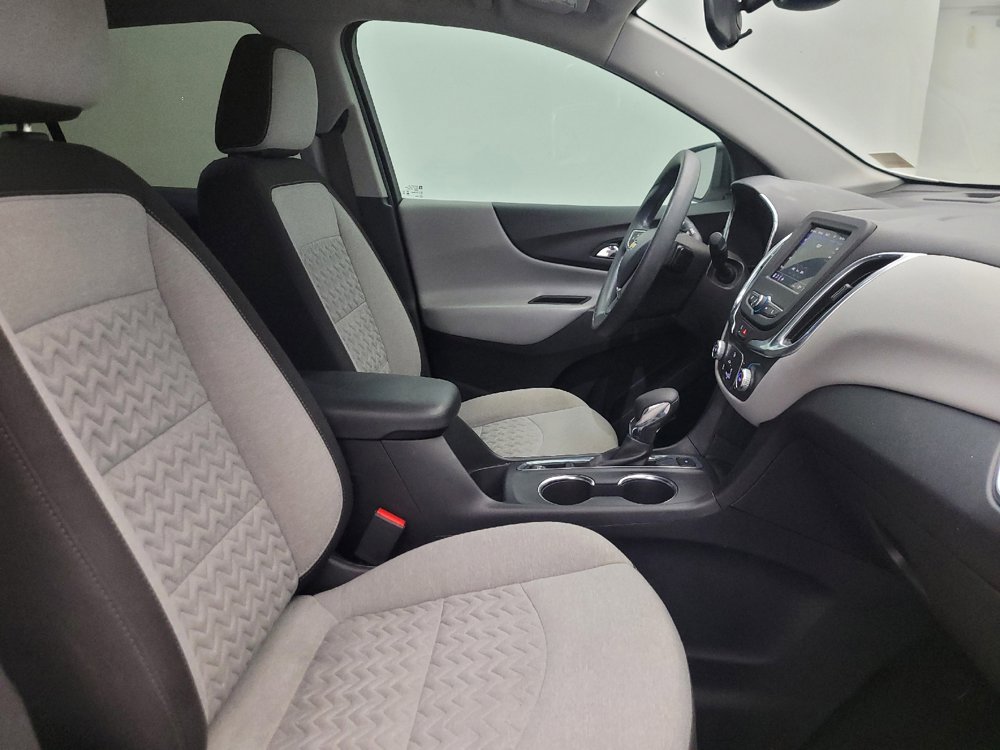 Used 2023 Chevrolet Equinox LS AWD/4WD image 21